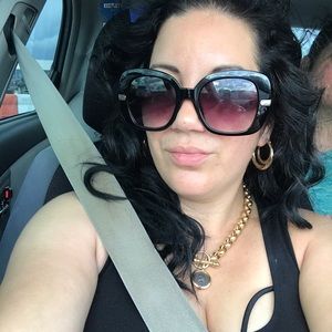 Meet your Posher, Yanirys